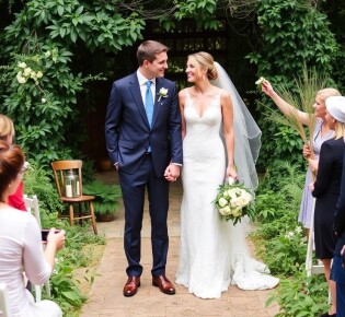 Nachhaltig heiraten: Wie Sie eine grüne Hochzeit planen, die bezaubert und die Welt schont